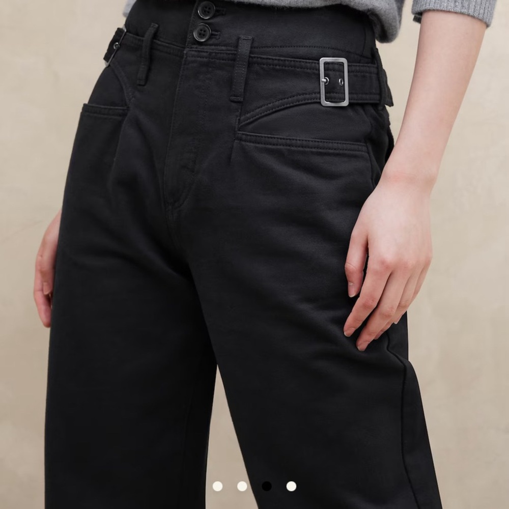 NWT HIGH-RISE HERITAGE PANT.